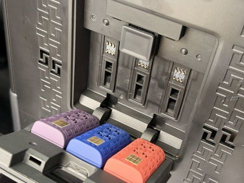 Used 2025 Lincoln Nautilus Reserve image 35