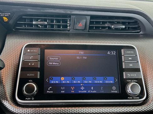 Used 2020 Nissan Kicks SV FWD image 18