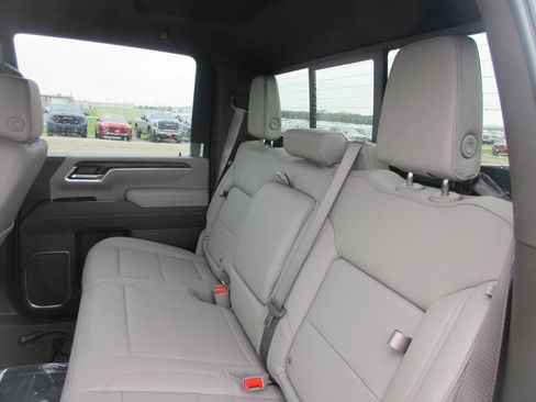 New 2026 GMC Sierra 2500 SLT w/ SLT Premium Package AWD/4WD image 14
