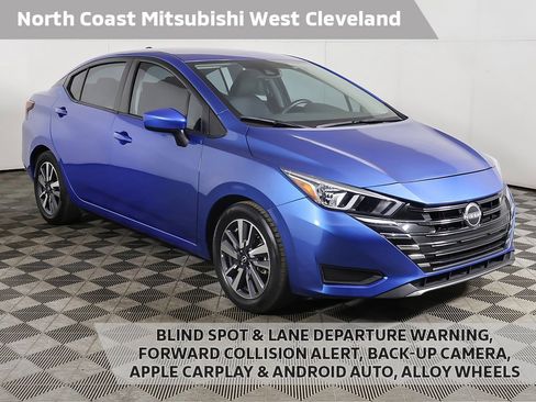 Used 2023 Nissan Versa SV image 1