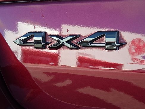 Used 2023 Jeep Grand Cherokee Altitude image 8