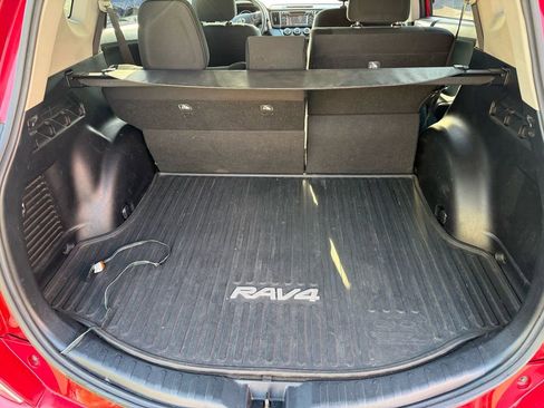 Used 2016 Toyota RAV4 LE AWD/4WD image 30