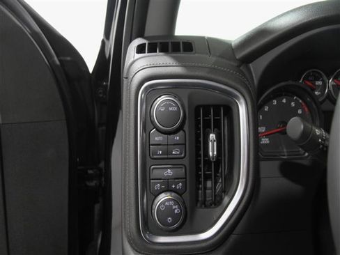 Certified 2022 Chevrolet Silverado 1500 LT image 6