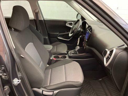 Used 2022 Kia Soul LX FWD image 24