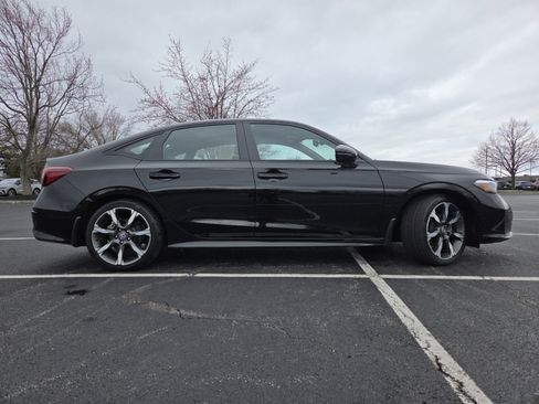 Certified 2025 Honda Civic Sport Touring image 21