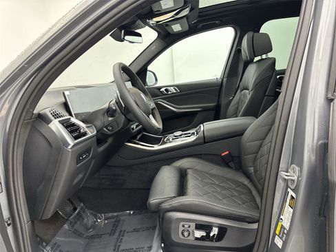 New 2026 BMW X5 xDrive50e w/ Climate Comfort Package image 25