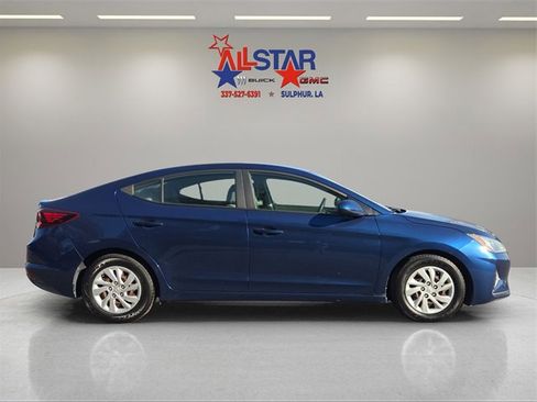 Used 2019 Hyundai Elantra SE image 8