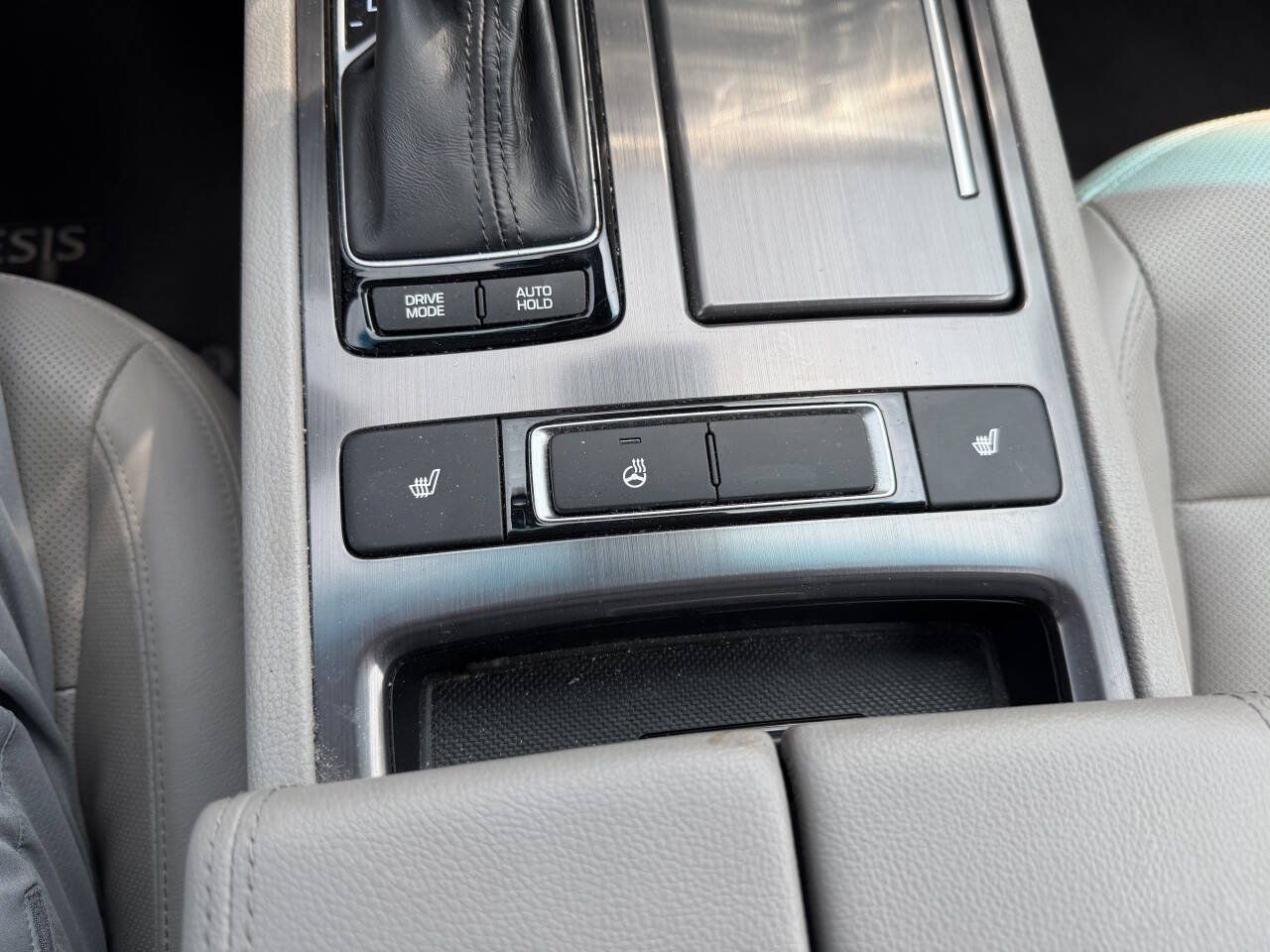 Used 2019 Genesis G80 3.8 AWD/4WD image 11