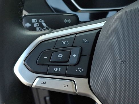 Used 2024 Volkswagen Jetta Sport image 20