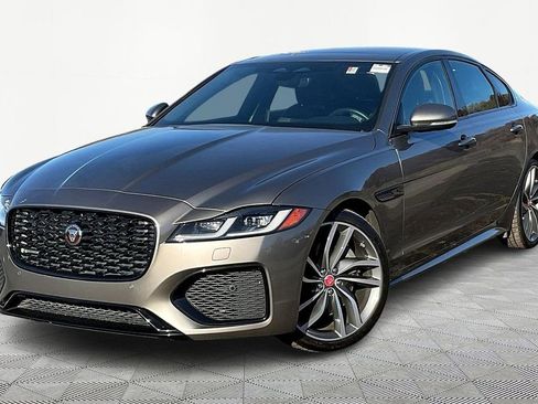Used 2022 Jaguar XF R-Dynamic SE image 1