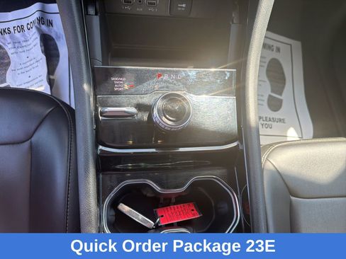 Used 2023 Jeep Grand Cherokee Limited AWD/4WD image 15