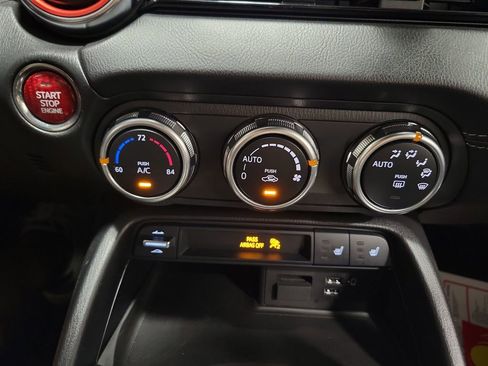 Used 2023 MAZDA MX-5 Miata Grand Touring RWD image 17