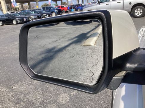 Used 2020 GMC Acadia SLT w/ Trailering Package image 34