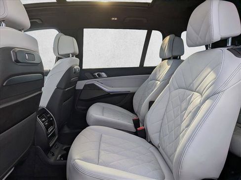 Used 2026 BMW X7 xDrive40i image 20