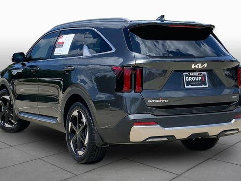 Used 2026 Kia Sorento EX w/ EX Premium Package FWD image 12