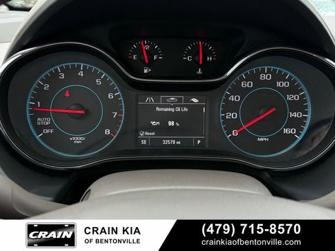 Used 2017 Chevrolet Cruze Premier w/ Enhanced Convenience Package FWD image 13