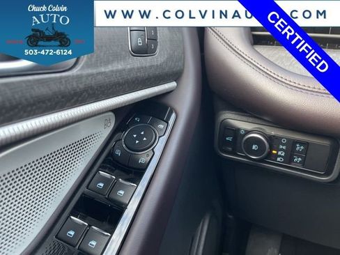 Certified 2025 Ford Explorer Platinum w/ LUX Leather Package image 35