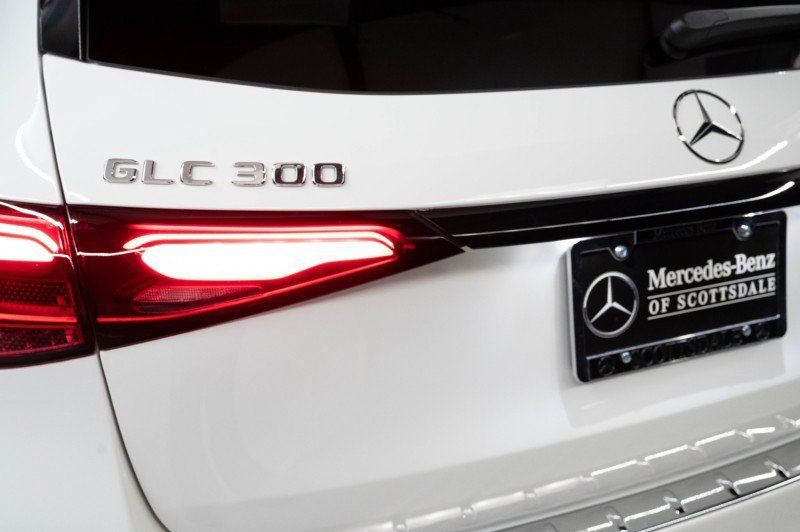 Certified 2026 Mercedes-Benz GLC 300 image 9