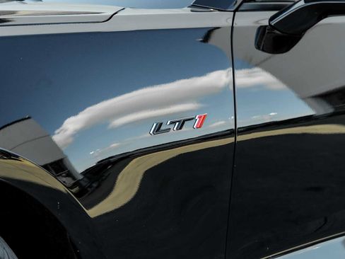 Used 2021 Chevrolet Camaro LT w/ RS Package RWD image 40