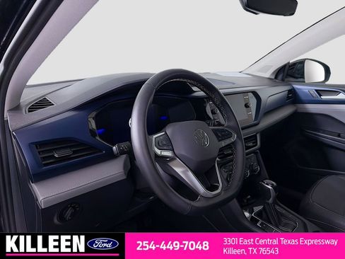 Used 2024 Volkswagen Taos SE image 10