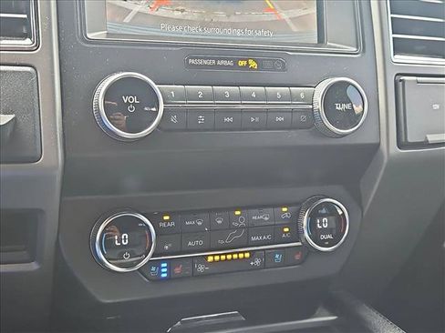 Used 2021 Ford Expedition XLT RWD image 13