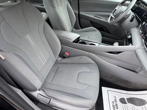 Used 2021 Hyundai Elantra SEL w/ Convenience Package FWD image 22