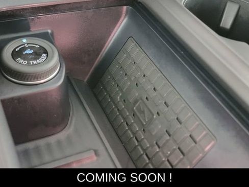 Used 2025 Ford Expedition Active image 23