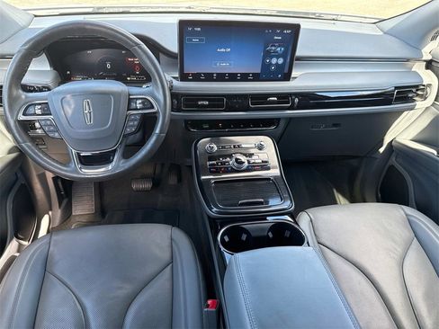 Used 2022 Lincoln Nautilus Reserve w/ Equipment Group 201A image 17