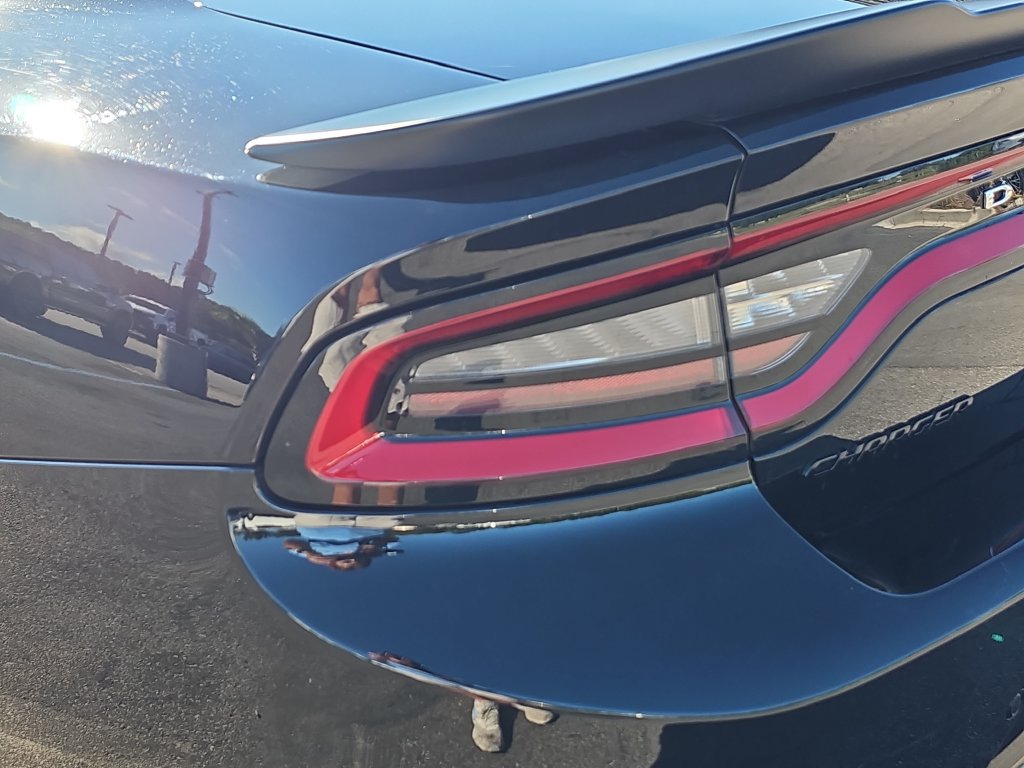 Used 2020 Dodge Charger Scat Pack w/ Dynamics Package RWD image 34