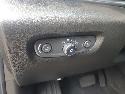 Used 2020 Chevrolet Traverse LT w/ LPO, Floor Liner Package AWD/4WD image 10