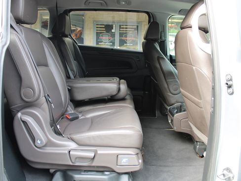 Used 2021 Honda Odyssey EX-L image 24