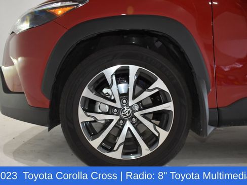 Used 2023 Toyota Corolla Cross XLE w/ Convenience Package AWD/4WD image 6