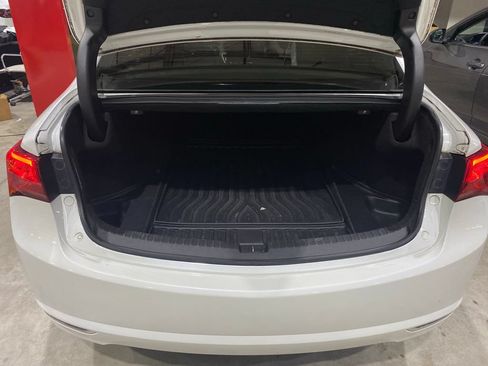 Used 2018 Acura TLX FWD image 22