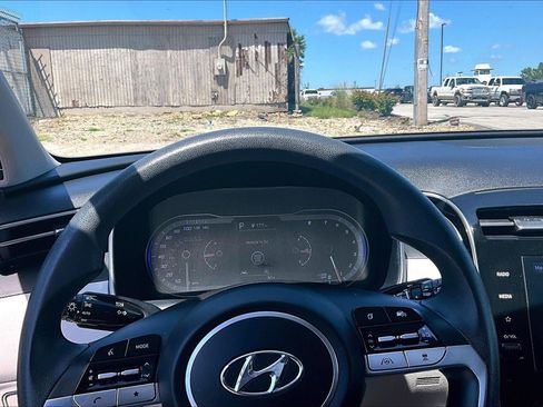 Used 2022 Hyundai Tucson SEL FWD image 15