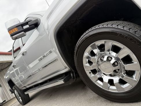 Used 2019 GMC Sierra 2500 Denali w/ Duramax Plus Package image 19