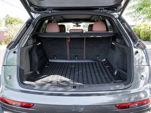 Used 2023 Audi Q5 2.0T Premium Plus w/ Premium Plus Package AWD/4WD image 19