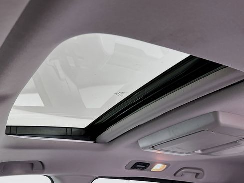 Used 2018 Honda Odyssey Touring image 27