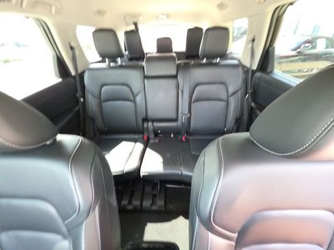 Used 2023 Nissan Pathfinder SL image 21