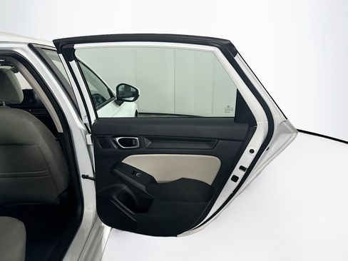 Used 2022 Honda Civic EX image 29