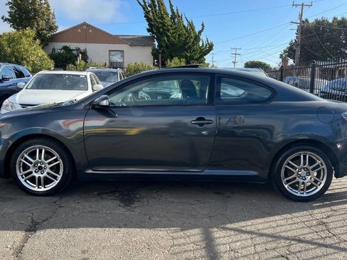 Used 2010 Scion tC image 7