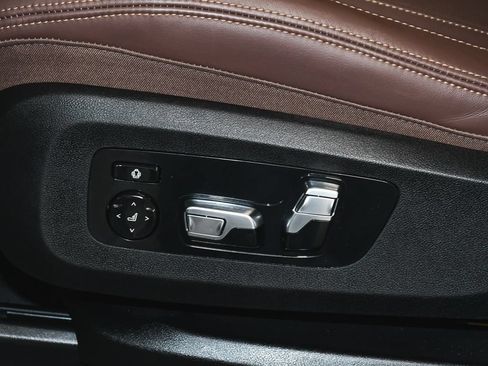 Used 2026 BMW X7 M60i AWD/4WD image 50