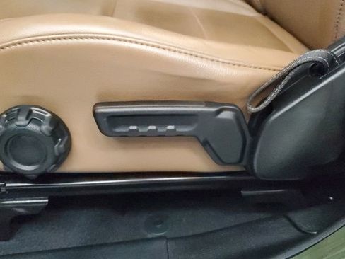 Used 2023 Jeep Wrangler Unlimited Sahara AWD/4WD image 23