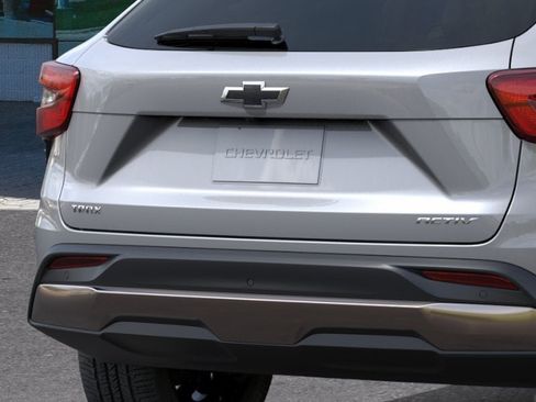 New 2026 Chevrolet Trax ACTIV FWD image 38