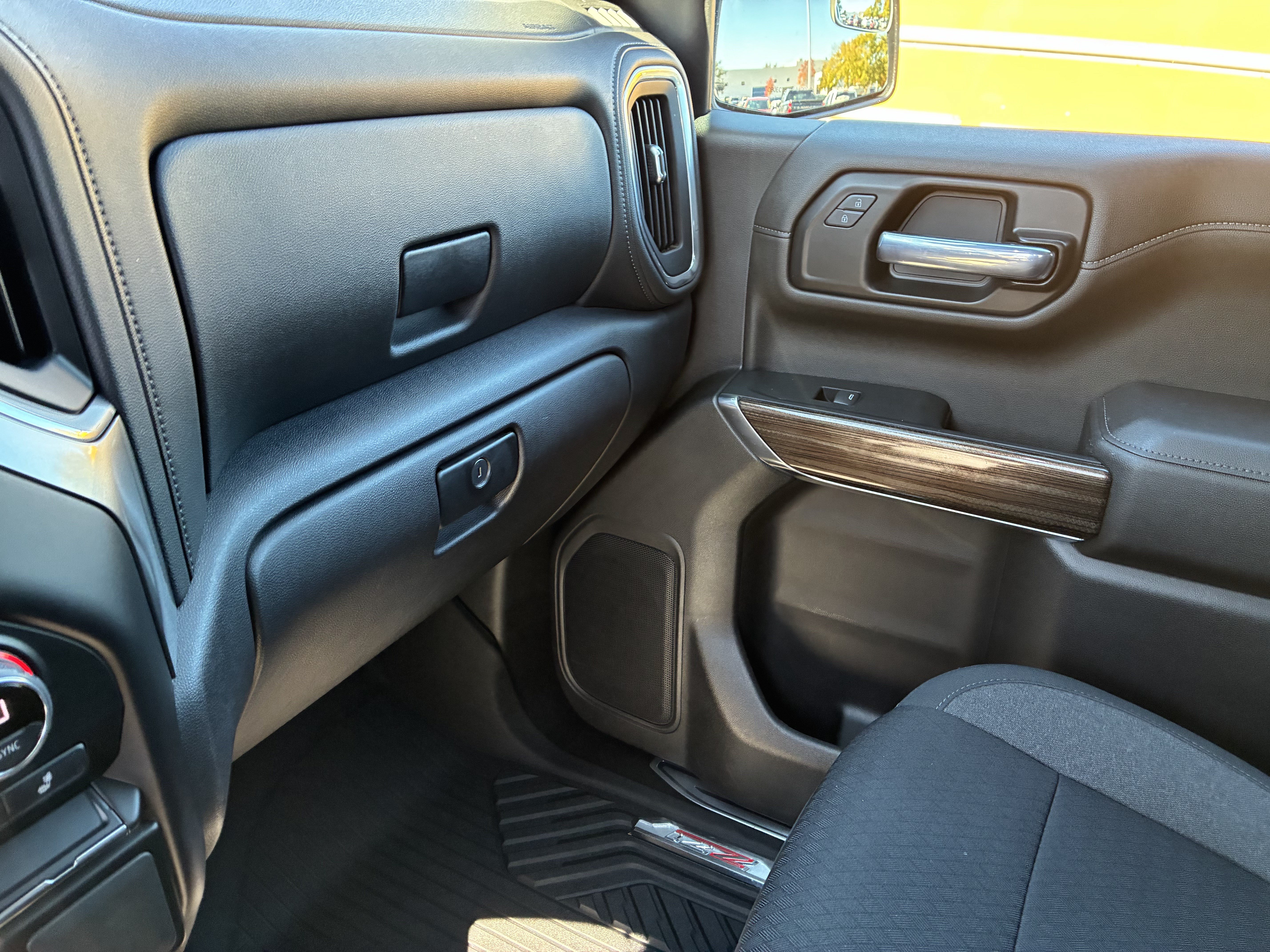 Used 2021 Chevrolet Silverado 1500 RST AWD/4WD image 35