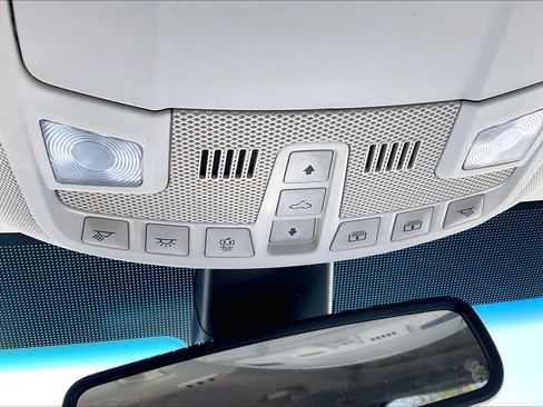 Used 2015 Ford Edge Titanium w/ Equipment Group 302A FWD image 33