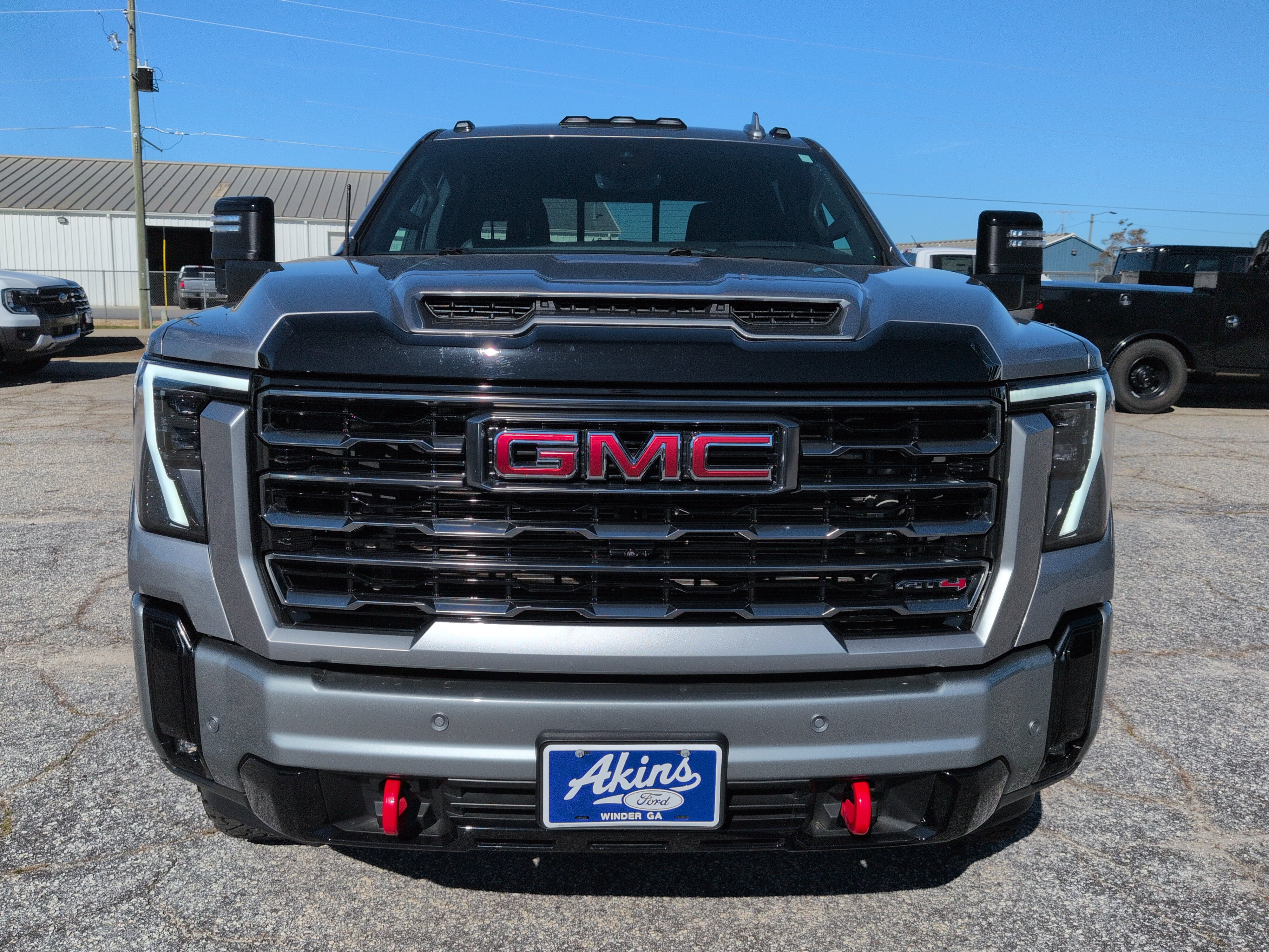 Used 2025 GMC Sierra 2500 AT4 w/ AT4 Premium Plus Package AWD/4WD image 7