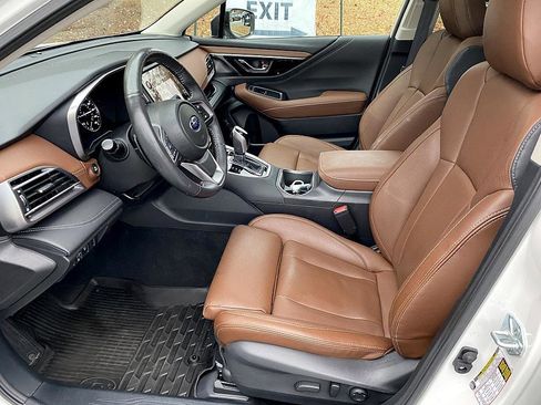 Used 2025 Subaru Outback Touring image 10