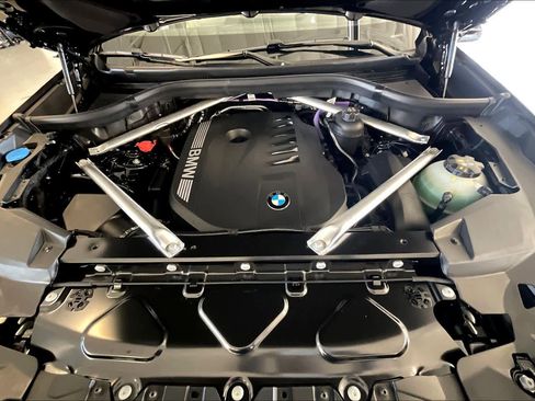 New 2026 BMW X5 sDrive40i w/ Climate Comfort Package image 16