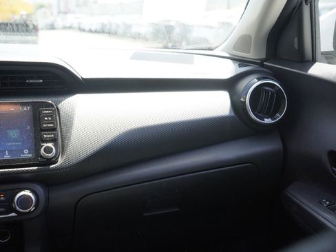 Used 2024 Nissan Kicks SV FWD image 20