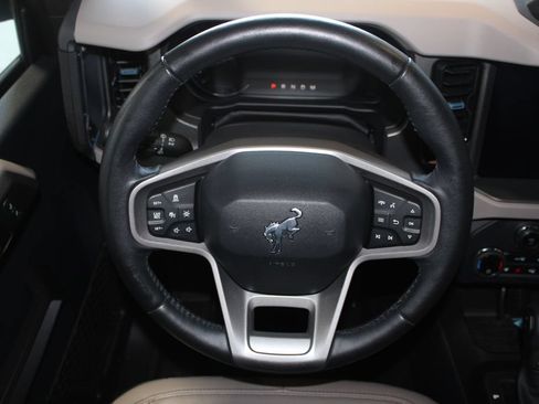 Used 2024 Ford Bronco Wildtrak AWD/4WD image 13